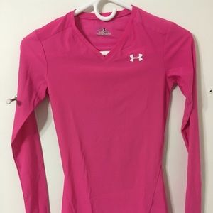 Under Armor Heat gear v neck long sleeve pink t-shirt size small